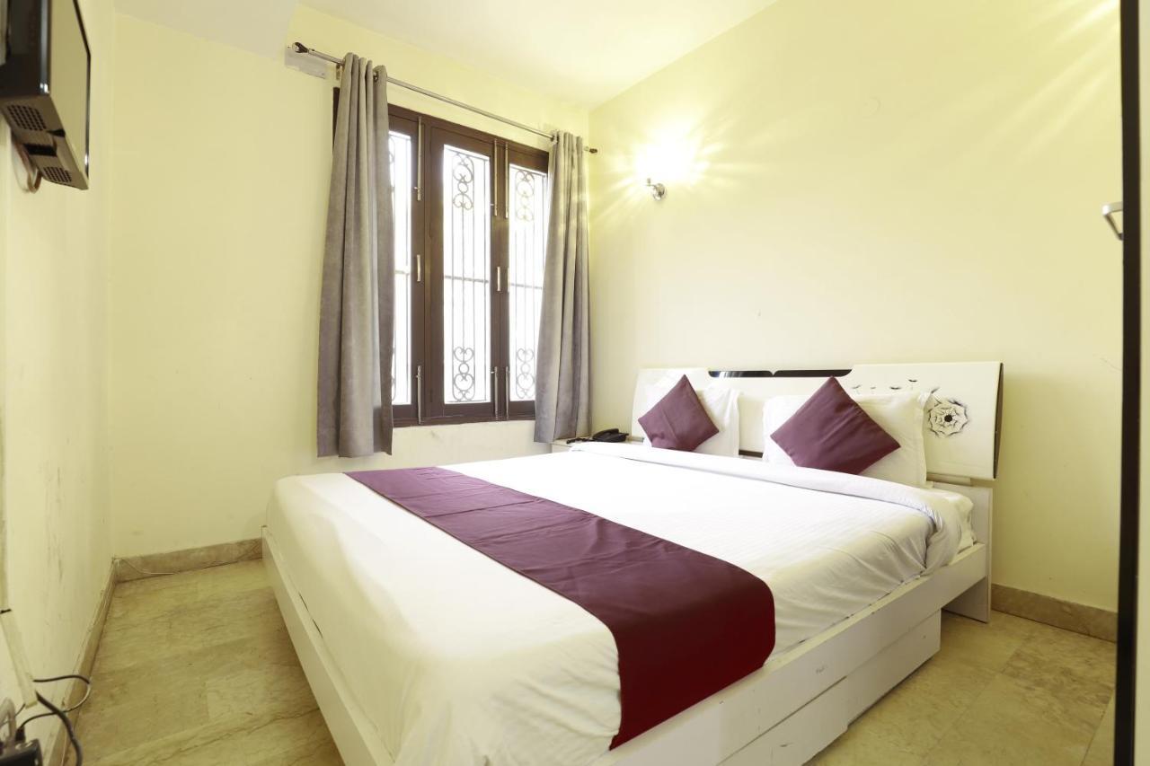 Hotel Livia Residency Nova Deli Exterior foto