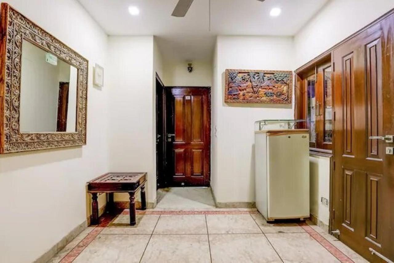 Hotel Livia Residency Nova Deli Exterior foto
