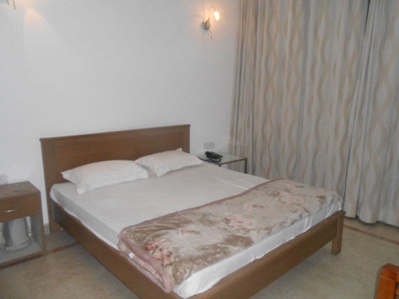 Hotel Livia Residency Nova Deli Exterior foto